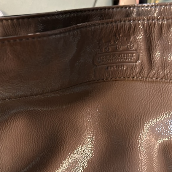 Coach patent purse - Picture 2 of 9